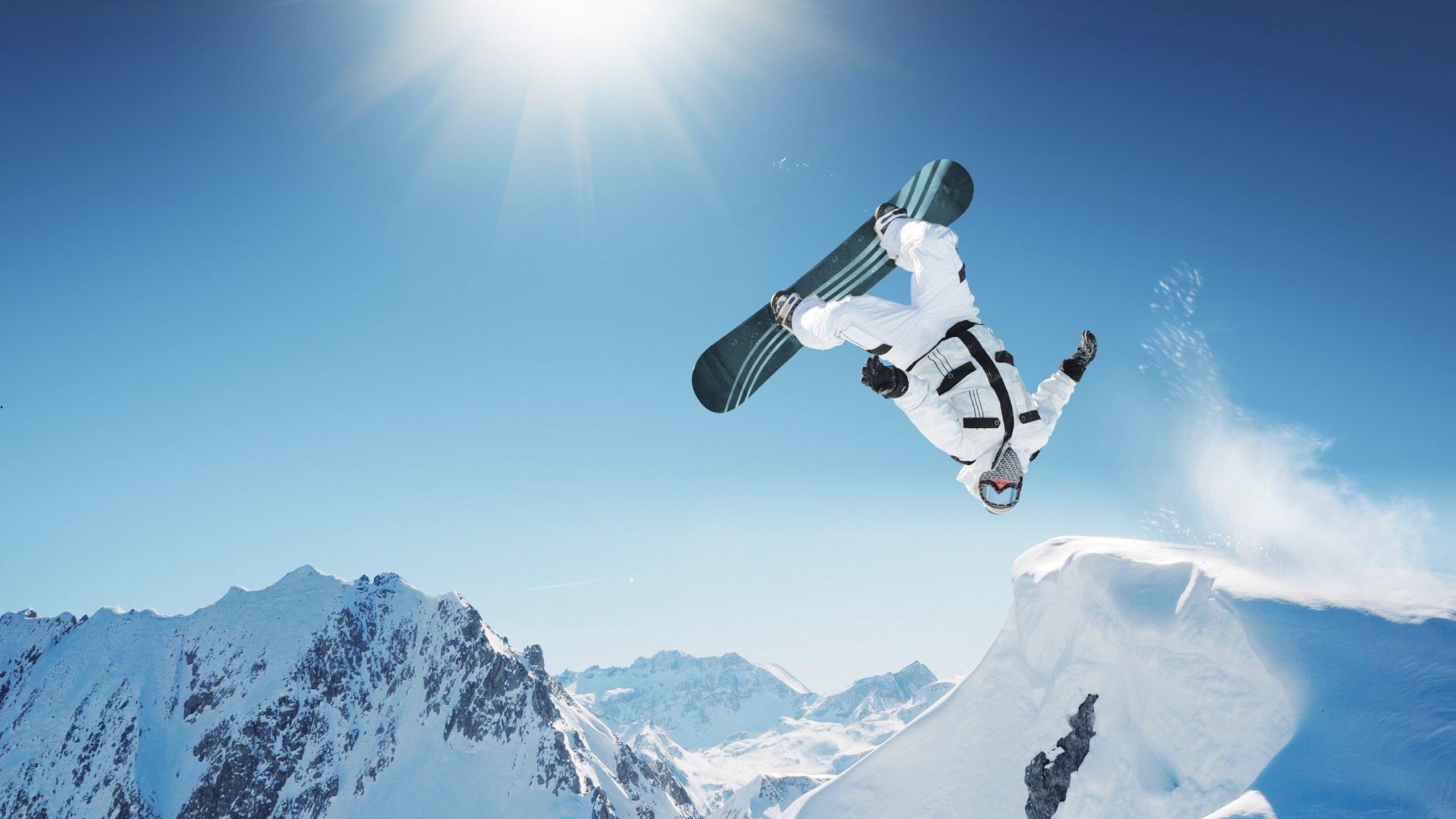 「奇迹男孩霍华德,从青涩高中生到联盟传奇的乐观征程」