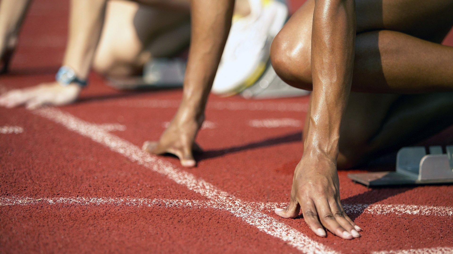 弗里克与巴萨高层敲定夏窗蓝图，左脚中卫、边锋、中锋成三大核心引援目标